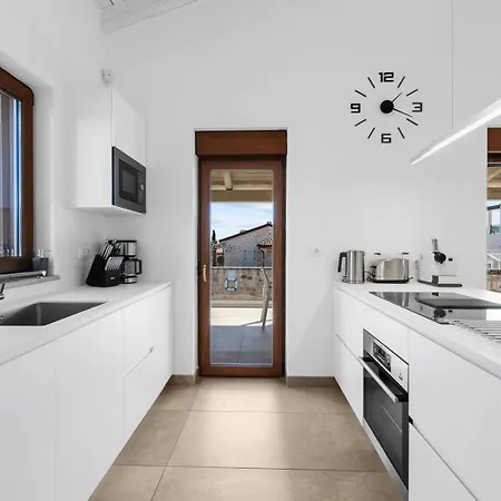 Villa Hardy With Private Pool And Sauna *