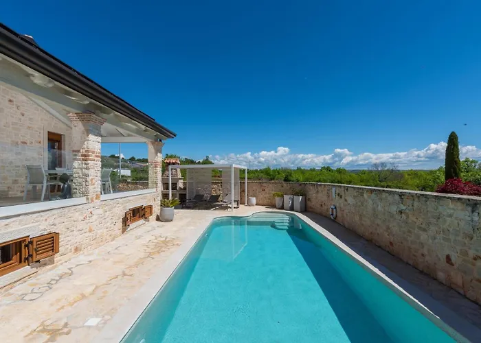 Βίλα Hardy With Private Pool And Sauna *