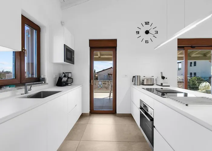 Villa Hardy With Private Pool And Sauna *