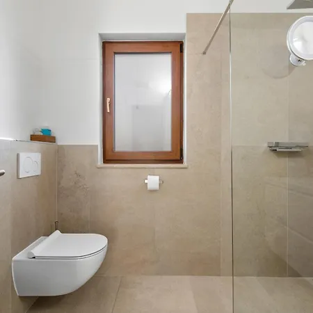 Hardy With Private Pool And Sauna *