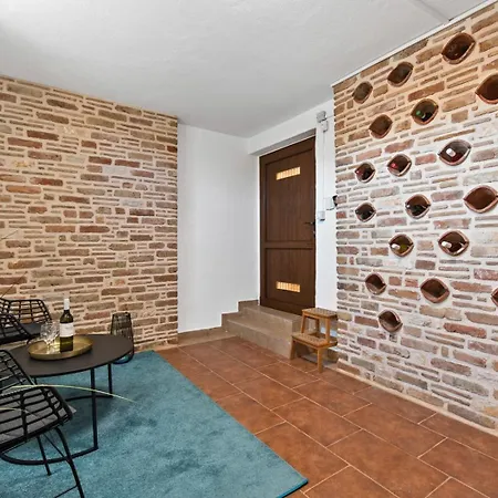Hardy With Private Pool And Sauna *